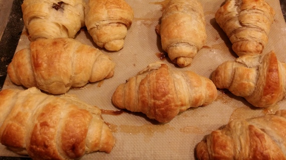 2016-01-12-1452610640-12504-ChefJohnMalikcroissants.jpg