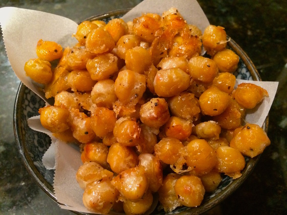 2016-01-12-1452632228-9866296-Parmesanchickpeas1.JPG