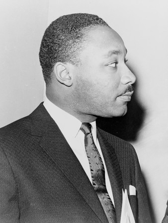 2016-01-15-1452879153-3184236-112_mlk_in_profile.jpg