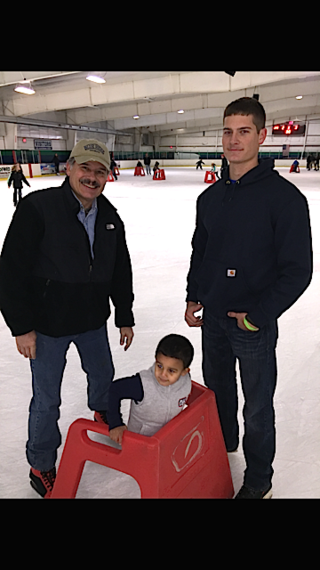 2016-01-16-1452911181-3156461-iceskating3.png