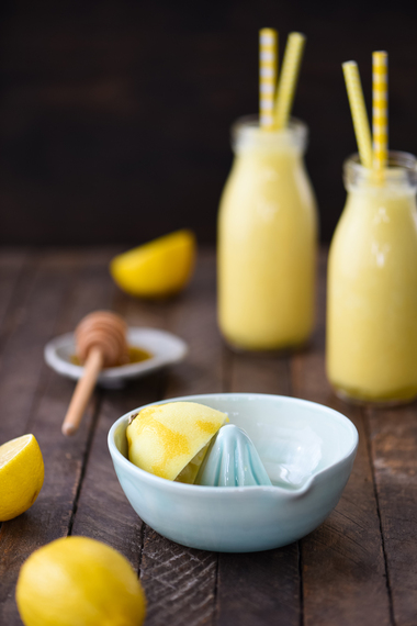 2016-02-01-1454344418-9219265-LemonSmoothiePicture.jpg