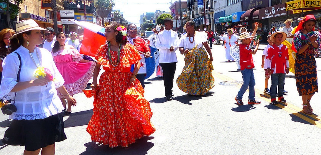 Seco, Salsa, Skyrockets, And Scantily Clad Women -- Carnaval In Panama ...