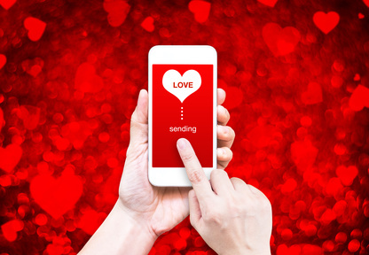2016-02-23-1456227525-4680125-Onlinedating.jpg