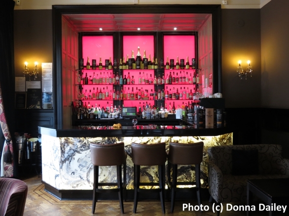 2016-03-06-1457267093-8648128-Dunstane_Boutique_Hotel_Edinburgh_bar.jpg