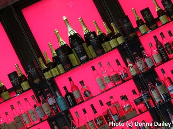 2016-03-06-1457267136-4172688-Dunstane_Boutique_Hotel_Edinburgh_bar_detail_angle.jpg