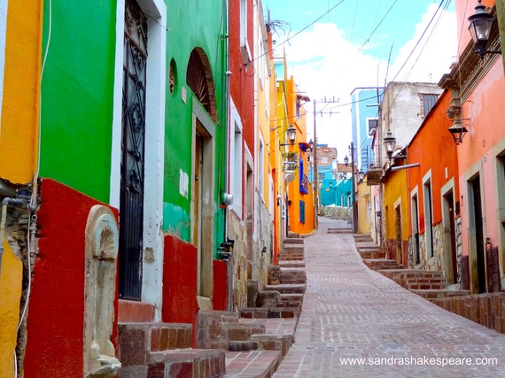 2016-03-07-1457347043-8484874-GuanajuatostreetsC.jpg