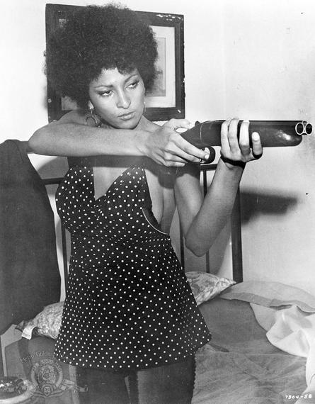 2016-03-07-1457373790-3371590-coffy_pam_grier_3.jpg