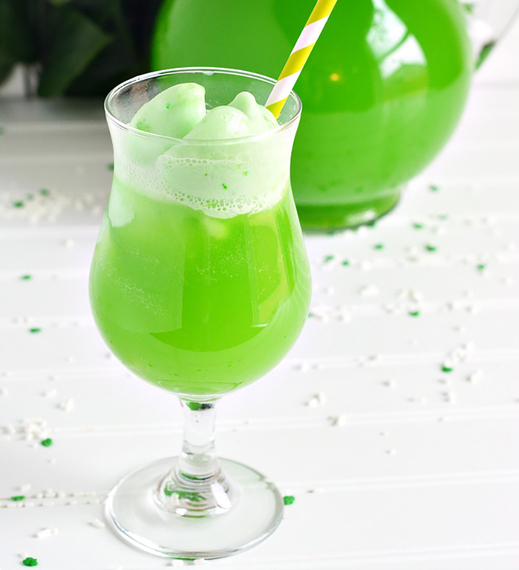 2016-03-09-1457550688-4275171-CatDavisShamrockLimeSherbetPartyPunchRecipeforStPatricksDay.jpg