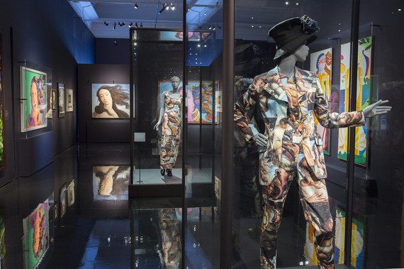2016-03-09-1457551118-7005598-9._Installation_view_of_Botticelli_Reimagined_at_the_VA_5_March__3_July_2016_c_Victoria_and_Albert_Museum_London.jpg