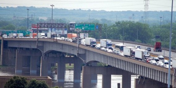 2016-03-11-1457706595-2699013-PoplarStreetBridge800x400.jpg