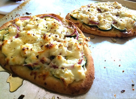 2016-03-21-1458587078-9125003-ZucchiniFlatbread.JPG