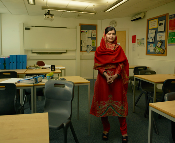 2016-04-01-1459476534-6753391-MALALA_YOUSAFZAI_2016_ANNIE_LEIBOVITZ.jpg