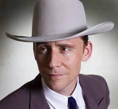 2016-04-03-1459642640-4085133-hiddlestonwilliams.jpeg