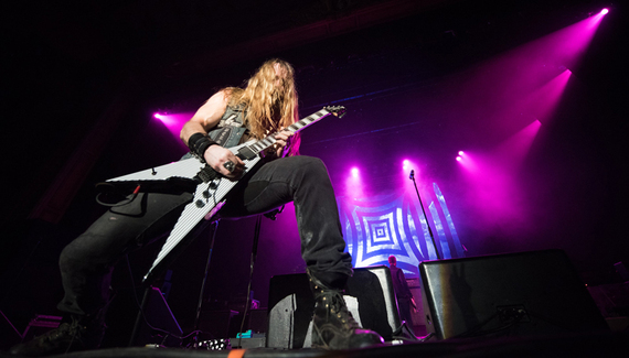 2016-04-07-1460056152-6436958-zakkwylde3.jpg