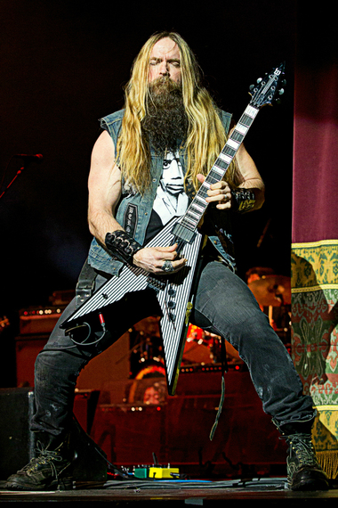 2016-04-07-1460056305-541726-ZakkWylde2.jpg