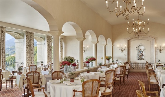 2016-04-10-1460295342-9468975-791807_RESTO_INTERIEUR_JOUR_01_CADRAGE_2.jpg
