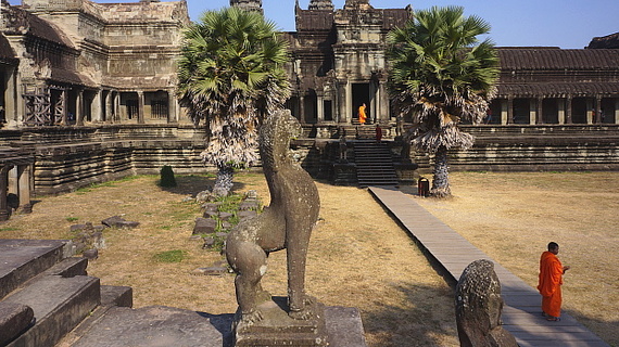 2016-04-11-1460377879-9442991-Angkor04040.JPG