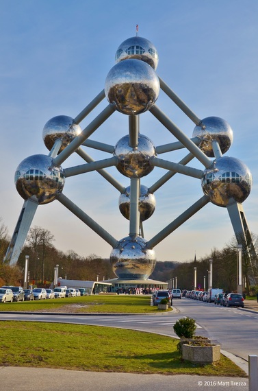 2016-04-14-1460594734-1994300-MattTrezzaAtomium.JPG