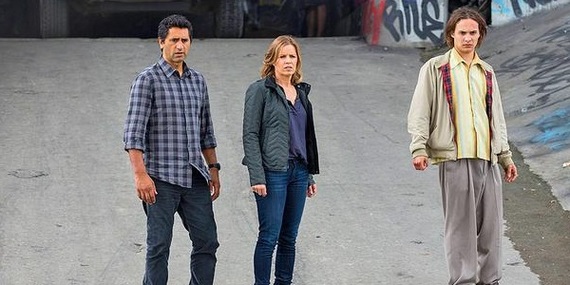 2016-04-14-1460635468-302658-fear_the_walking_dead_72349.jpg