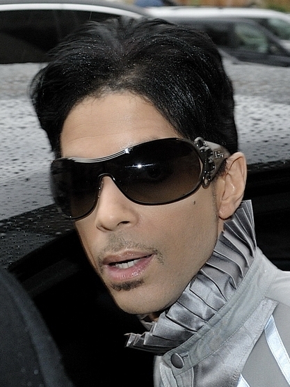 2016-04-21-1461262689-5401906-Prince.jpg