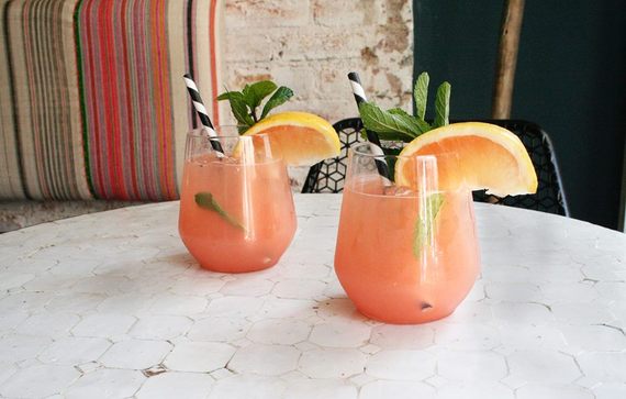 2016-04-23-1461394032-4846954-GrapefruitMojitosbyChloe.jpg