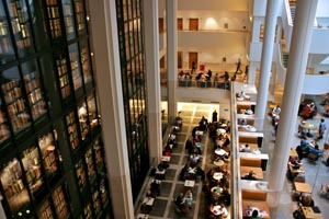 2016-05-13-1463160298-9952822-View_of_the_Kings_Library_British_Library300px.jpg