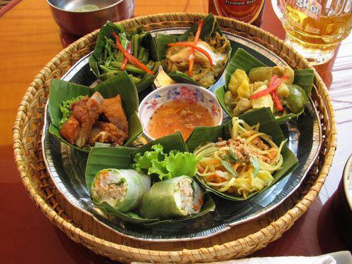 2016-05-16-1463381778-9529355-KhmerCuisine3adeliciouskhmerfood.jpg