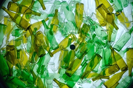 2016-05-17-1463458158-6188135-BouteillesvidesMultitude123RF46298778.jpg