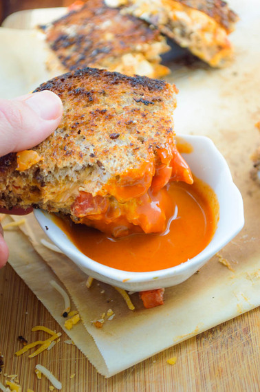 2016-05-22-1463960317-2964469-grilledcheese13.jpg