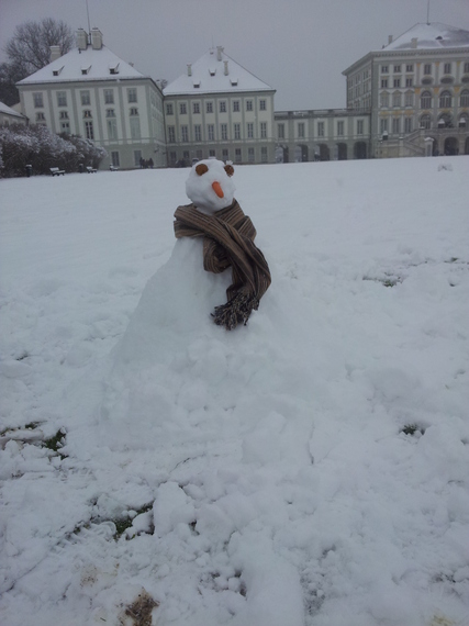 2016-05-23-1464007406-6306072-snowman.jpg