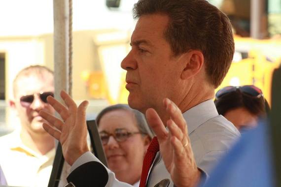 2016-06-06-1465223260-7872533-brownback3.jpg