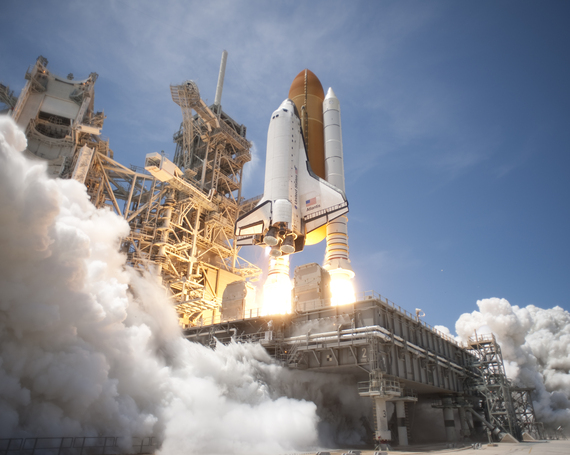 2016-06-07-1465314577-9133423-Space_Shuttle_Atlantis_launches_from_KSC_on_STS132_side_view.jpg