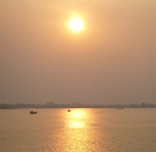 2016-07-11-1468276041-6378264-mekong_sun.jpg