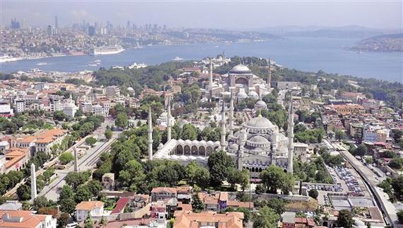 2016-07-12-1468295230-9425147-istanbultourism.jpg