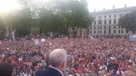 2016-07-18-1468819668-4483126-WestminsterRallyCorbyn.JPG