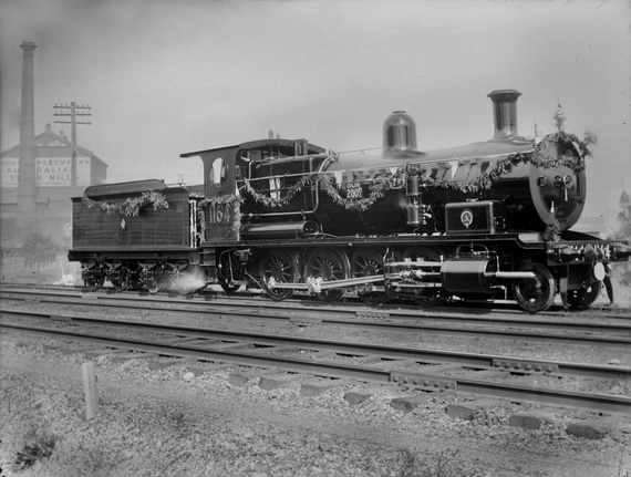 2016-07-19-1468930163-691689-200th_steam_locomotive_built_by_Clyde_TF_1164_from_The_Powerhouse_Museum.jpg