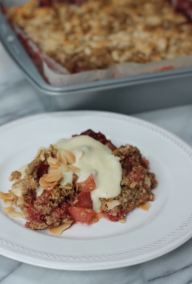 2016-08-02-1470173001-6838170-StrawberryNectarineAlmondCrumble.jpg