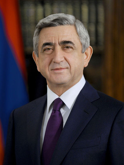 2016-08-04-1470288374-2439551-Serzh_Sargsyan_official_portrait_from_presidentam.jpg