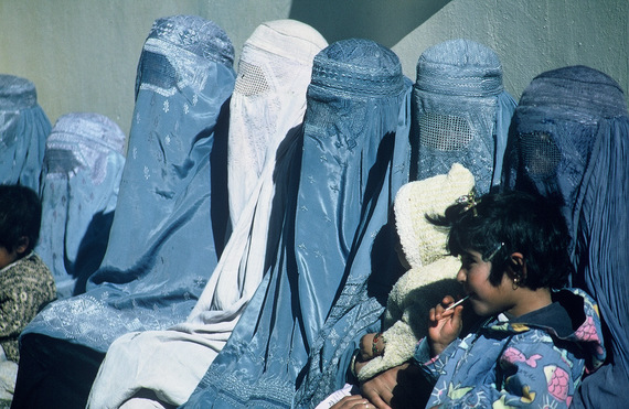 2016-09-03-1472908282-1913276-BurkiniAfghan_Women_Wearing_Burkas.jpg