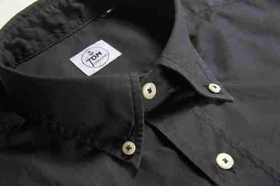 2016-09-14-1473880730-1014845-ClassicNavyDetail.jpg