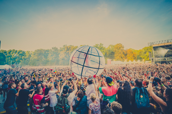 2016-09-20-1474364185-3406050-Lollapalooza_Berlin_2016_Atmo_59_Johannes_Riggelsen.jpg