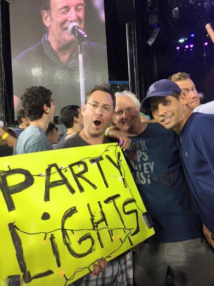 2016-09-23-1474668668-9747603-partylights.jpg