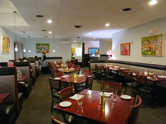 2016-10-02-1475431552-8864203-EllasRestaurantWesterlyRI.jpg