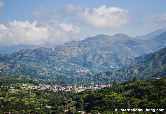 2016-10-09-1476022559-4742254-hpMorningviewofVilcabambaEcuadorfromthesurroundinghills.jpg