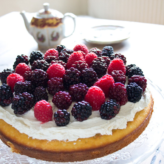 2016-10-17-1476705948-1498330-HealthyAlmondBerryTartSocial.jpg
