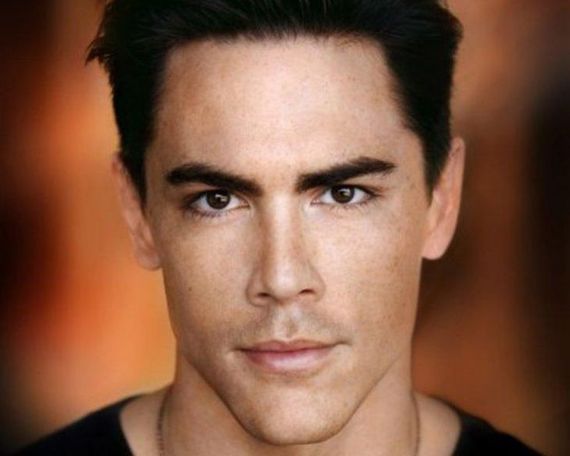 2016-10-21-1477009295-8237078-Tom_Sandoval.jpg