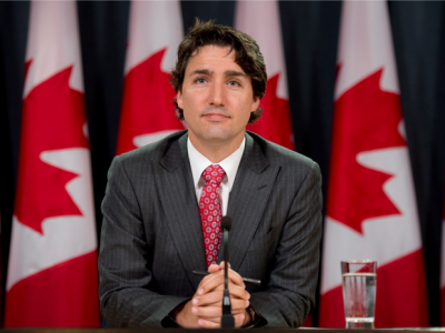 2016-10-22-1477096091-3248742-trudeau_transparency_20140611400x300.png