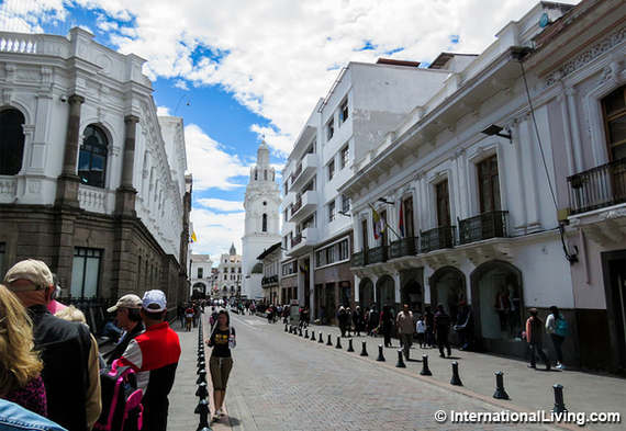 2016-10-30-1477847816-9067128-hpPavedStreetinOldTownQuito.jpg