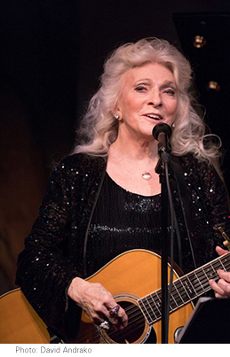 2016-11-12-1478919182-2985941-JudyCollins2.jpg