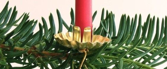 2016-11-22-1479845988-2446337-Christmnascandleholder3.jpg